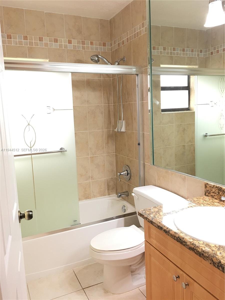 3818 Coral Tree Circle 3818 — photo 5