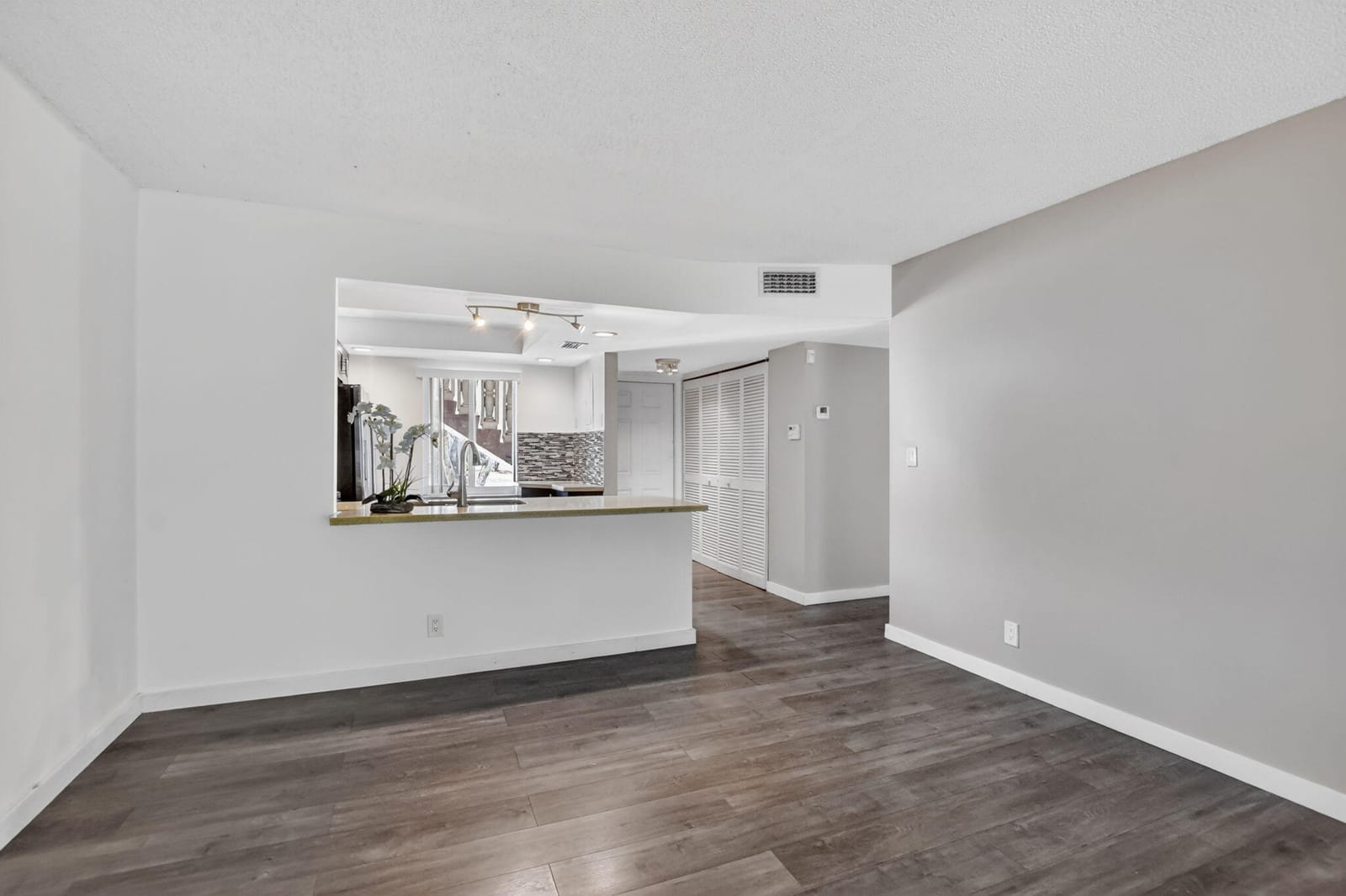 9220 SW 3rd Street 907 — photo 9