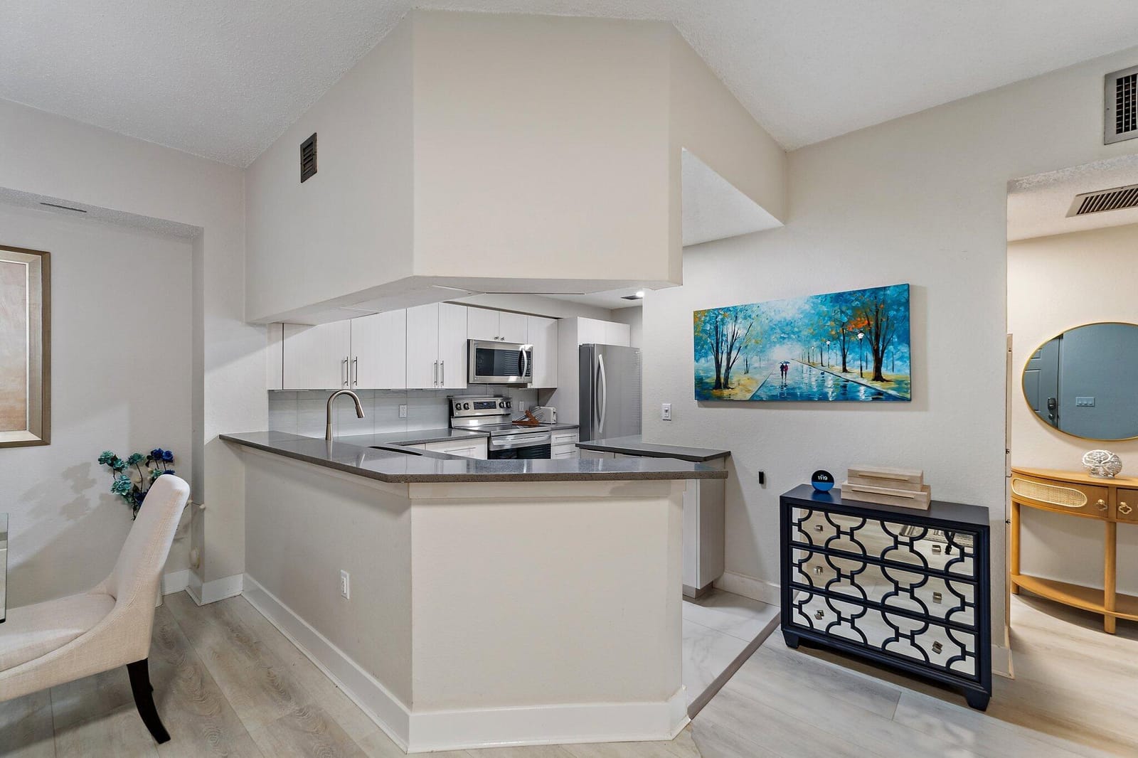 3021 Alcazar Place 103 — photo 3