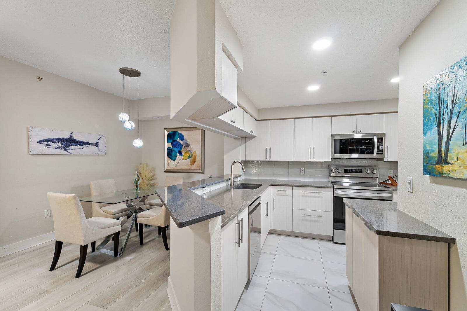 3021 Alcazar Place 103 — photo 4