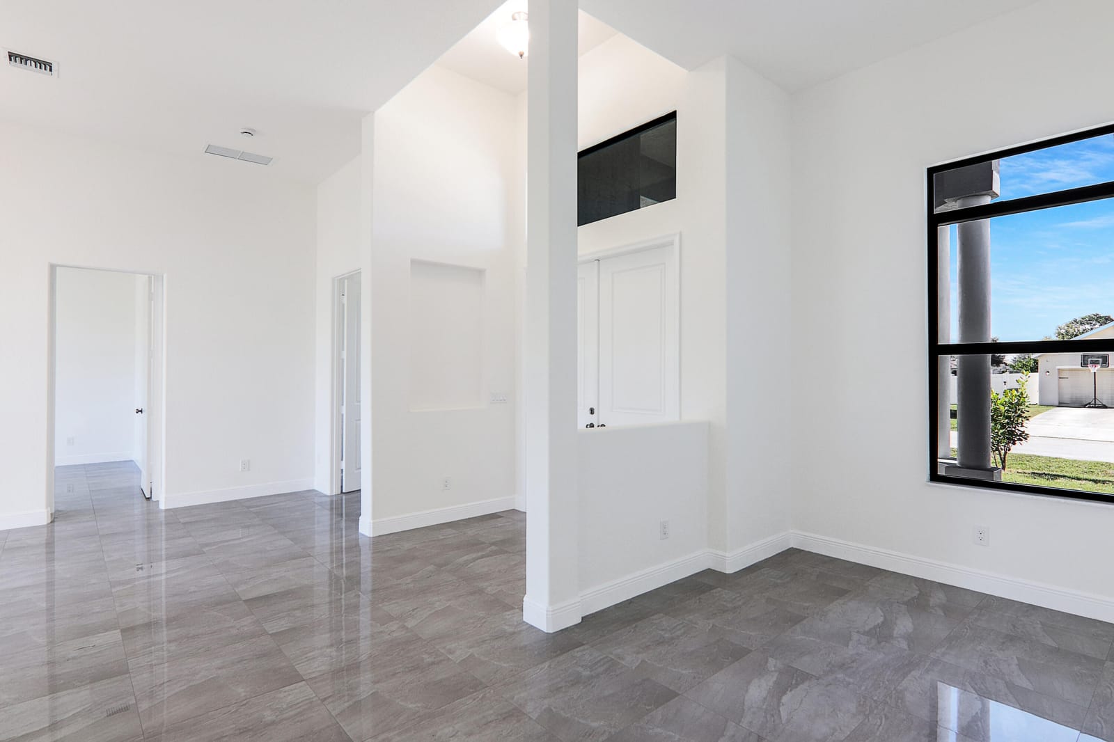 4689 SW Tacoma Street — photo 7