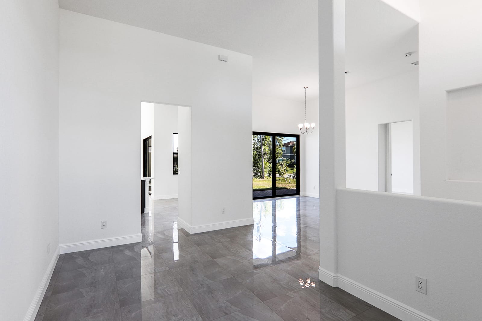 4689 SW Tacoma Street — photo 8
