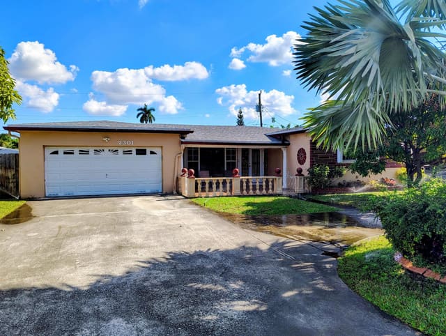 2301 Everglades Drive, sold in Miramar Sec 8, Miramar, FL