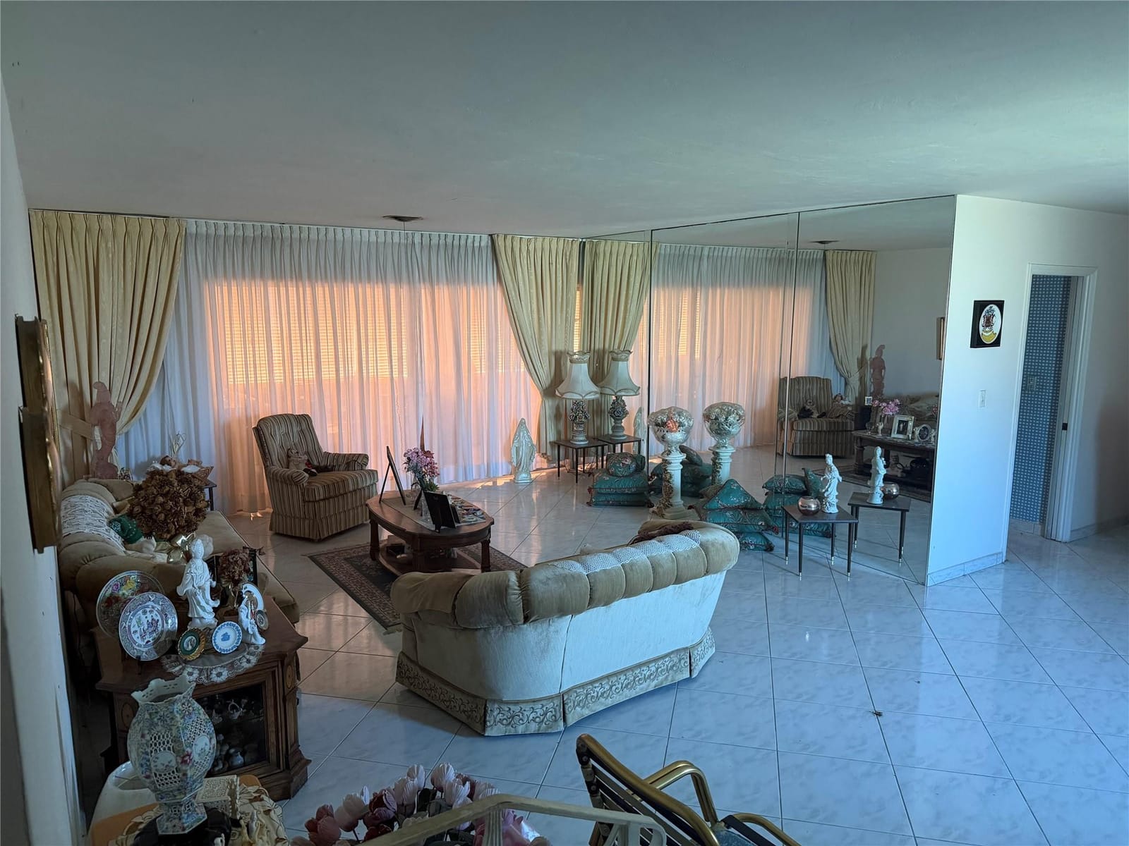 8230 SW 87th Terrace — photo 4
