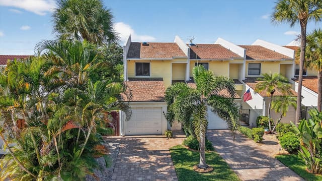 4465 Poinciana Street 4465, sold in Lauderdale By The Sea, Lauderdale By The Sea, FL