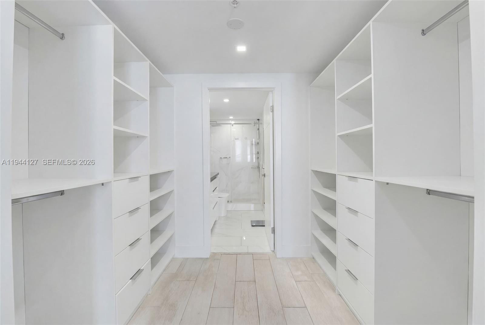 701 Brickell Key Boulevard 1506, Miami, FL 33131 photo 13