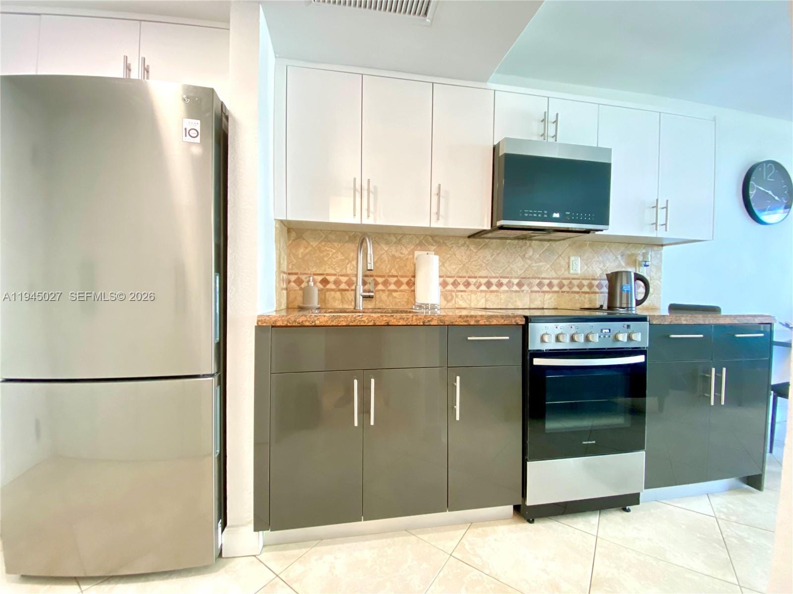 19201 Collins Avenue 420, Sunny Isles Beach, FL 33160 photo 10