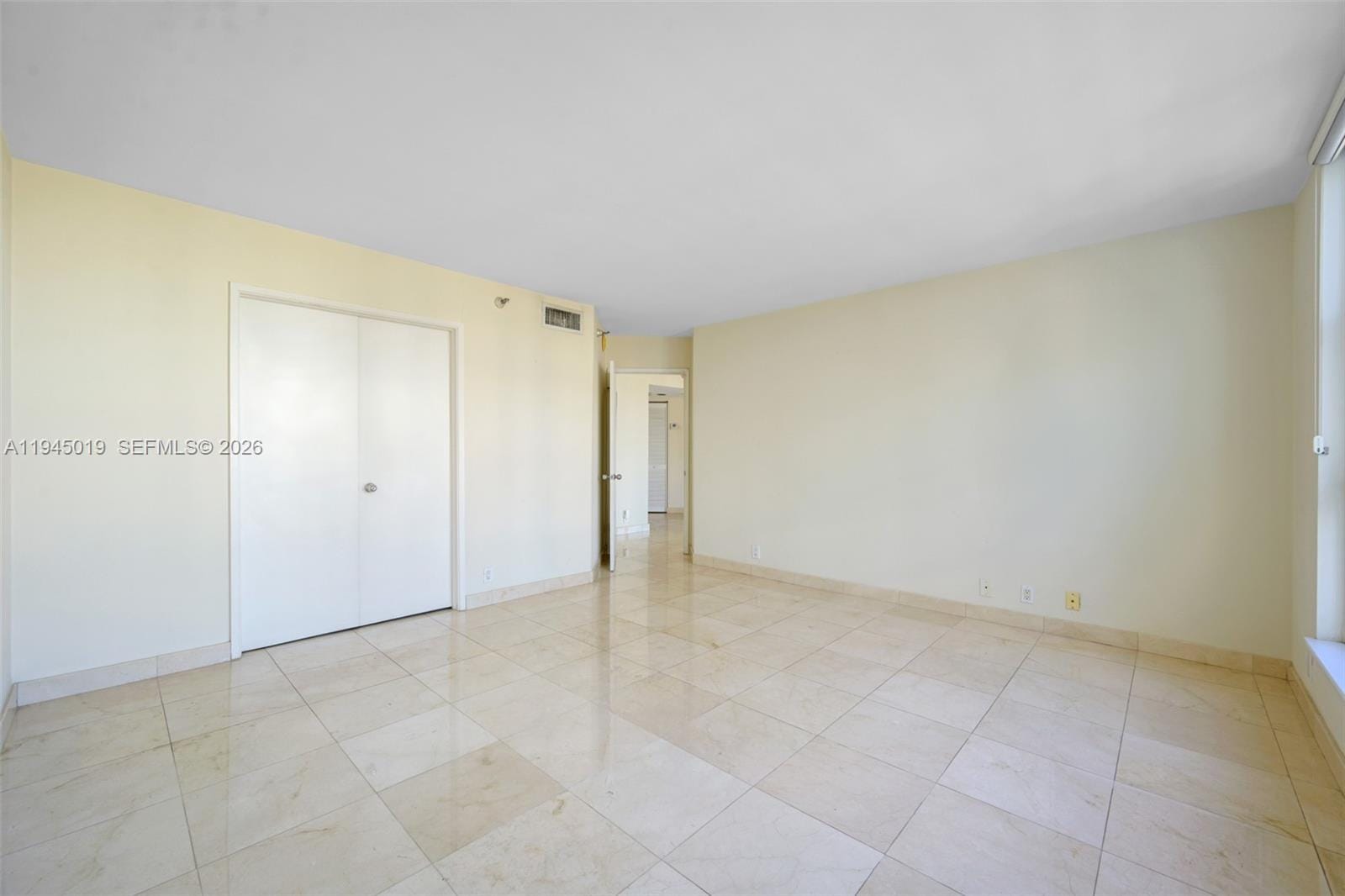 19101 NE 36th Court 2006 — photo 12