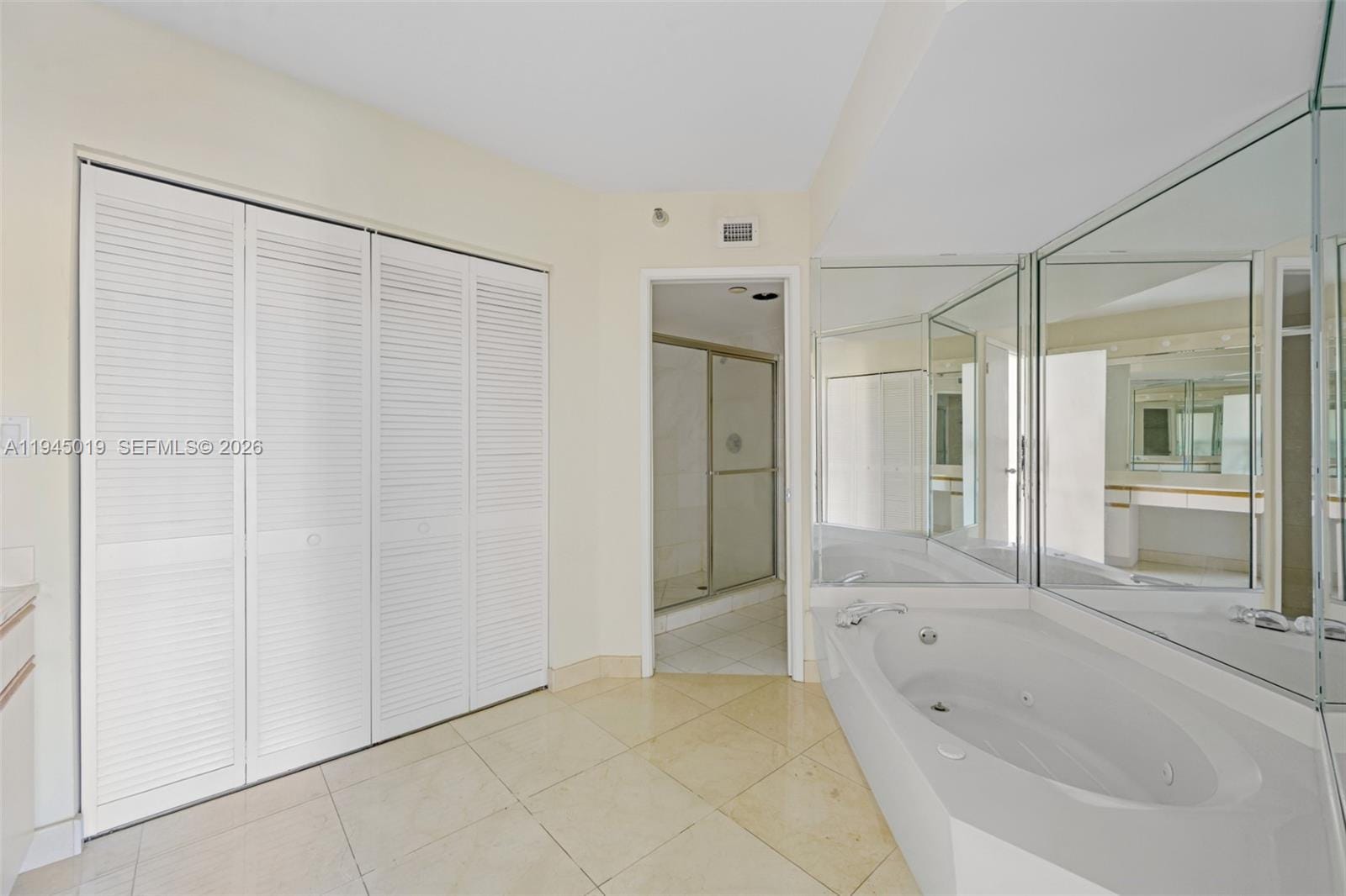 19101 NE 36th Court 2006, Aventura, FL 33180 photo 14
