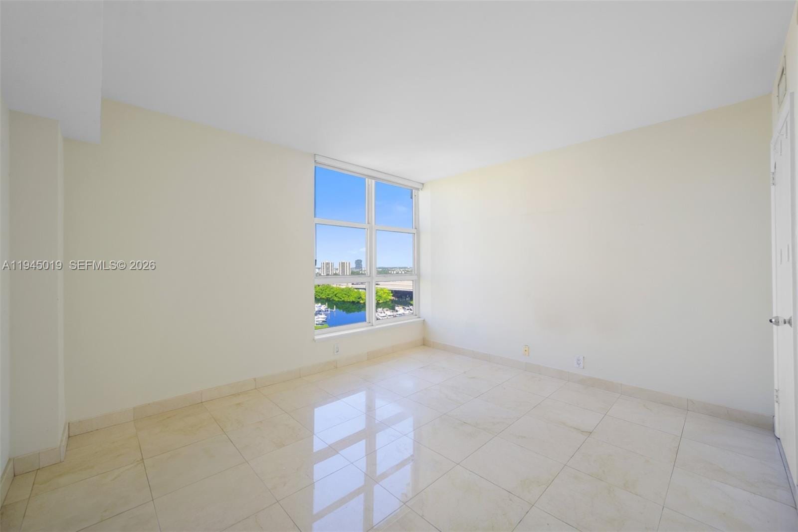 19101 NE 36th Court 2006, Aventura, FL 33180 photo 16
