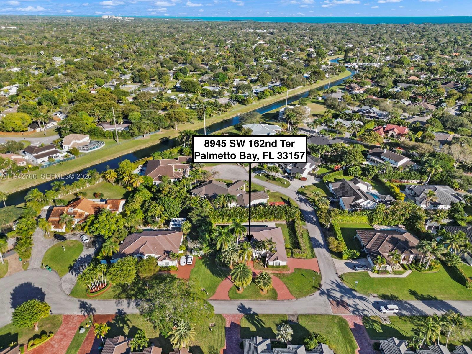 8945 SW 162nd Terrace, Palmetto Bay, FL 33157 photo 2