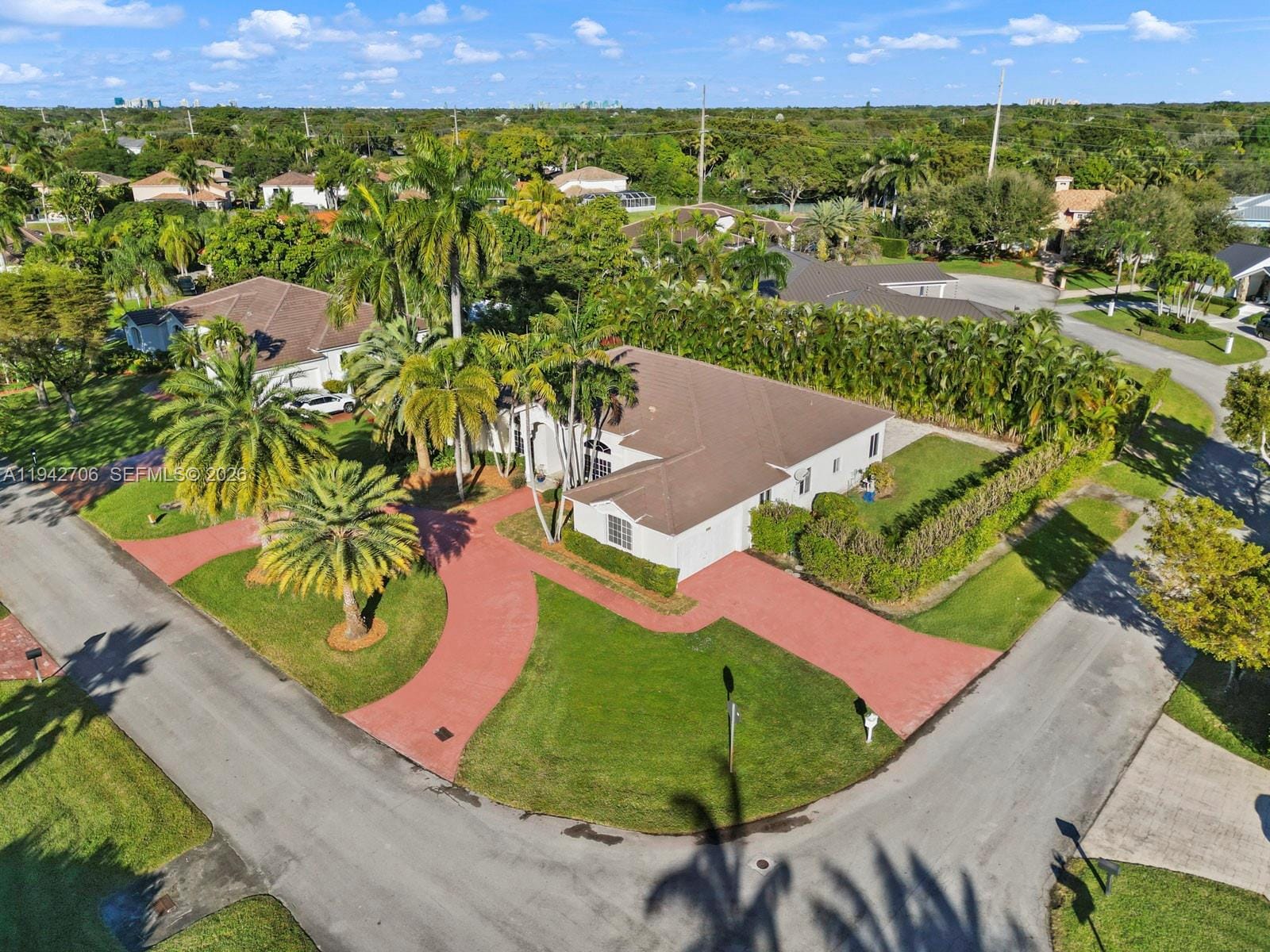 8945 SW 162nd Terrace, Palmetto Bay, FL 33157 photo 3