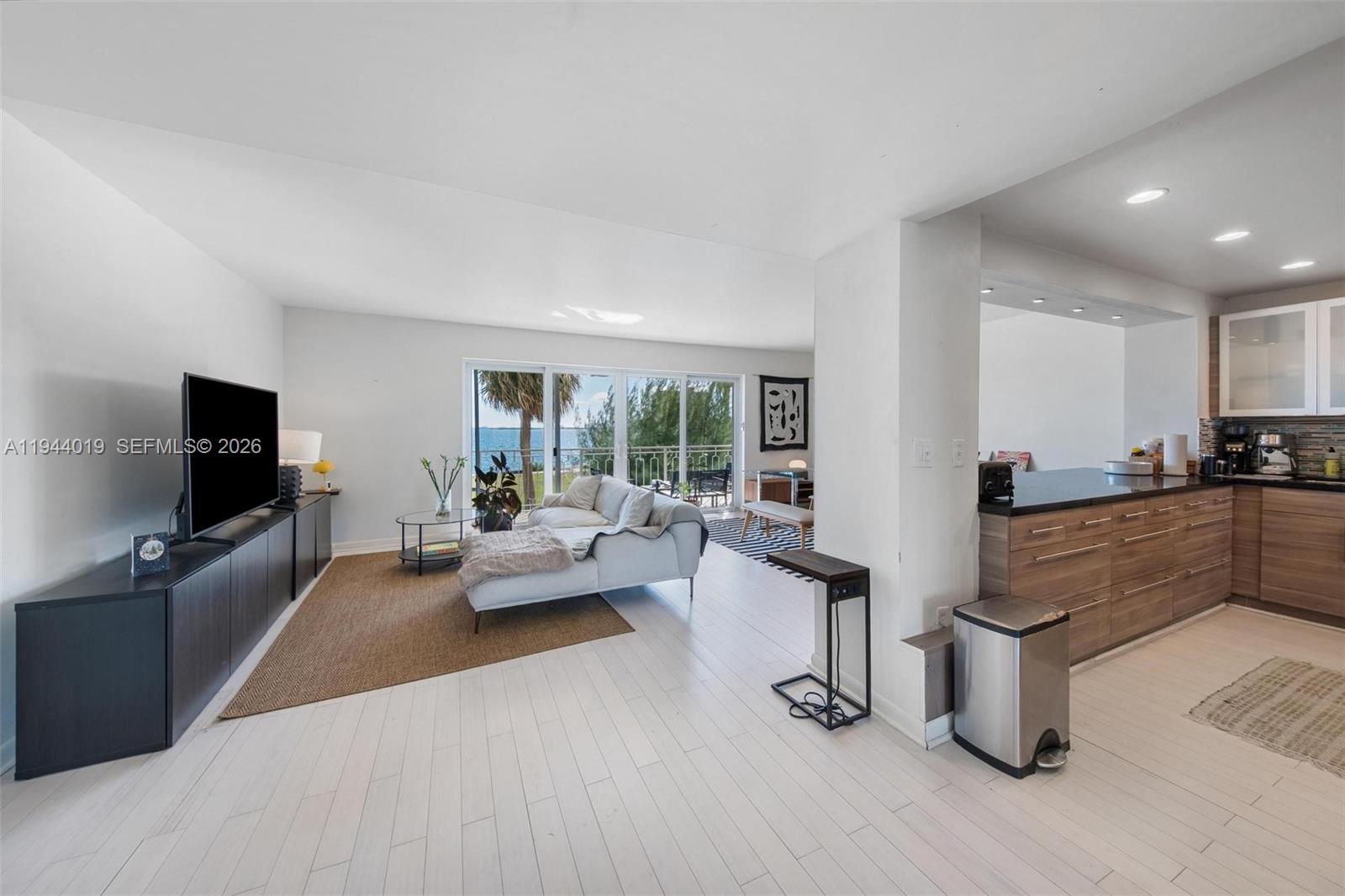 11111 Biscayne Boulevard 2D, Miami, FL 33181, Miami