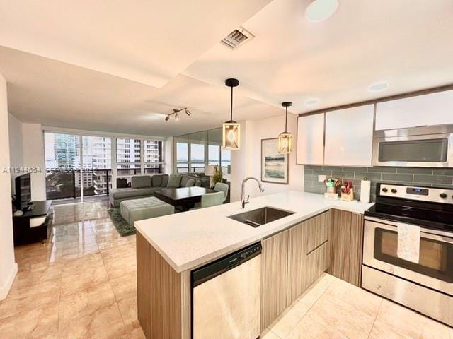 600 NE 36th Street 1220, Miami, FL 33137 photo 2