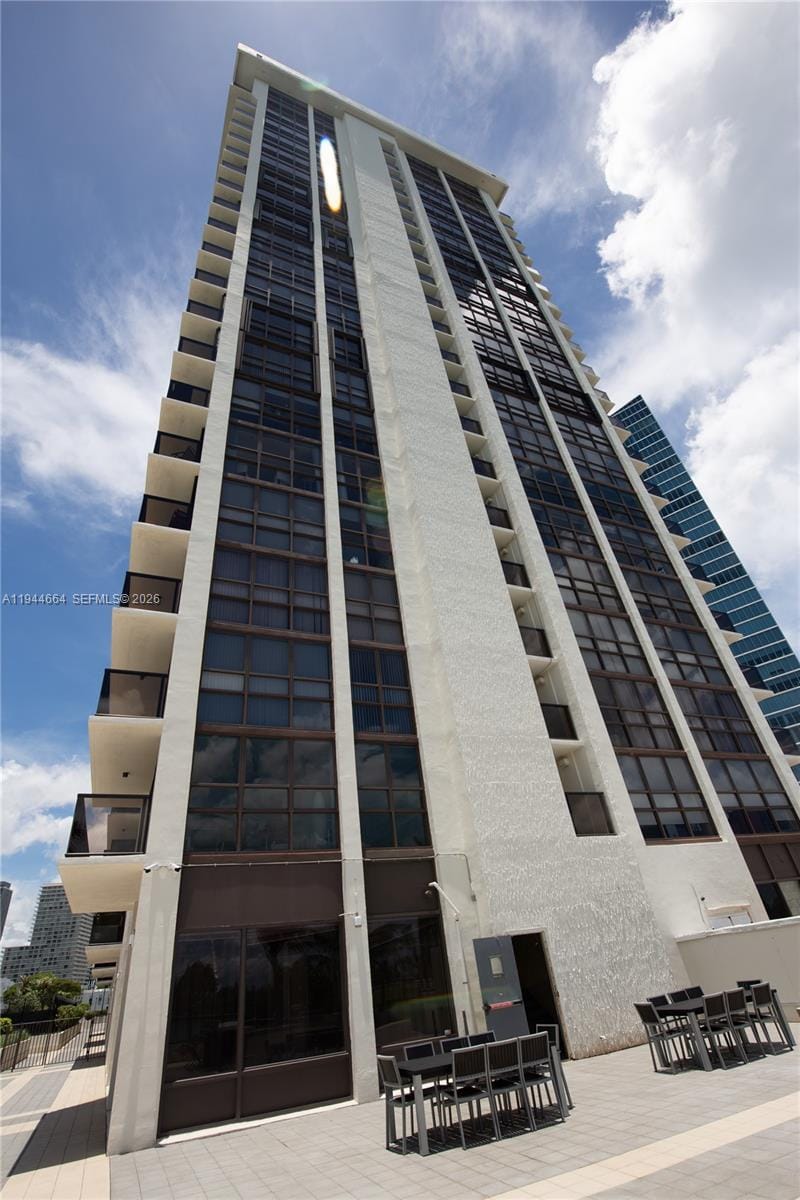 600 NE 36th Street 1220, Miami, FL 33137 photo 27