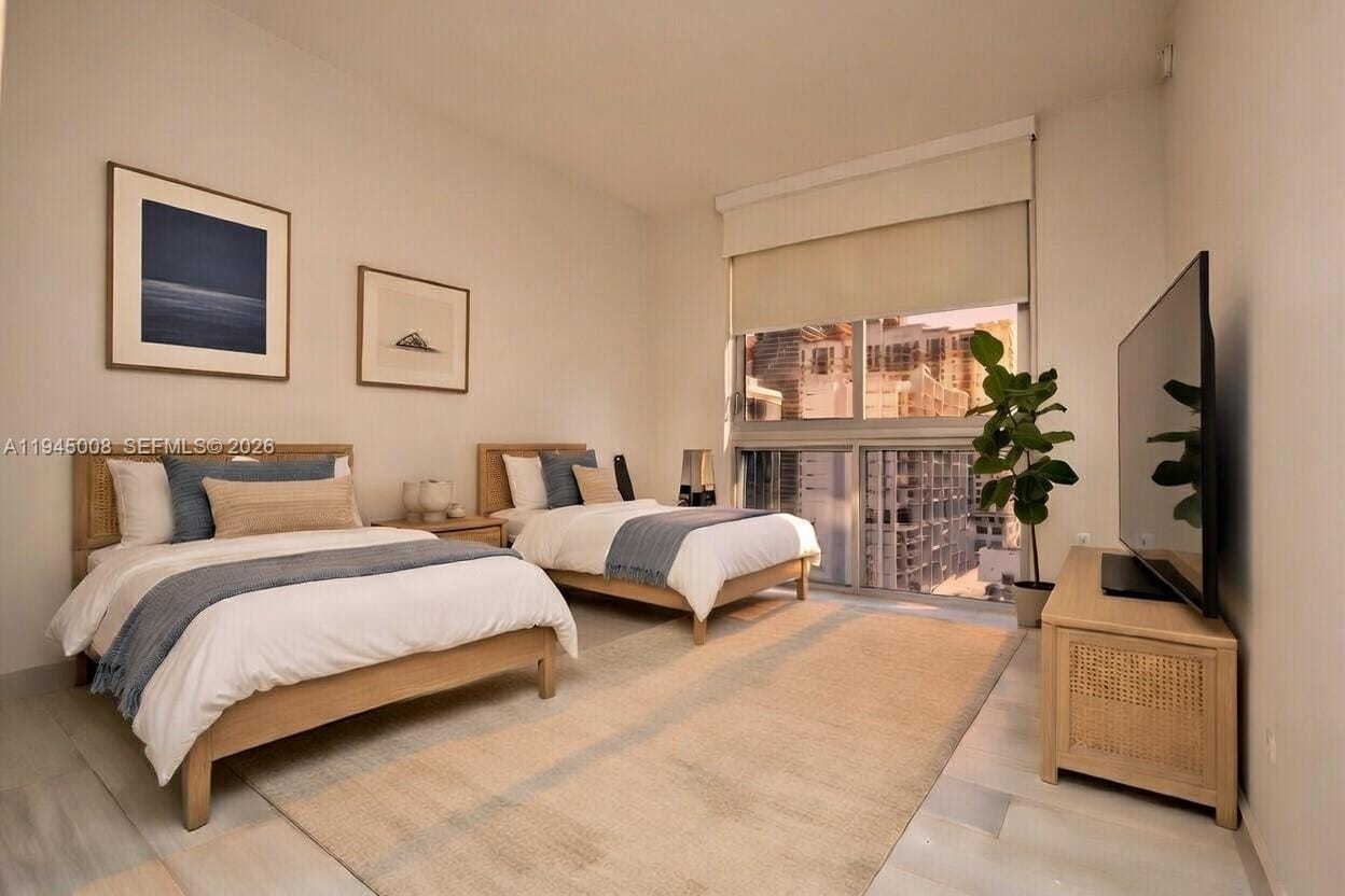 1010 SW 2nd Avenue 1703, Miami, FL 33130 photo 8