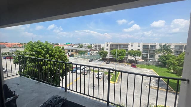 5625 W 20th Avenue 404, sold in Westland Gardens, Hialeah, FL