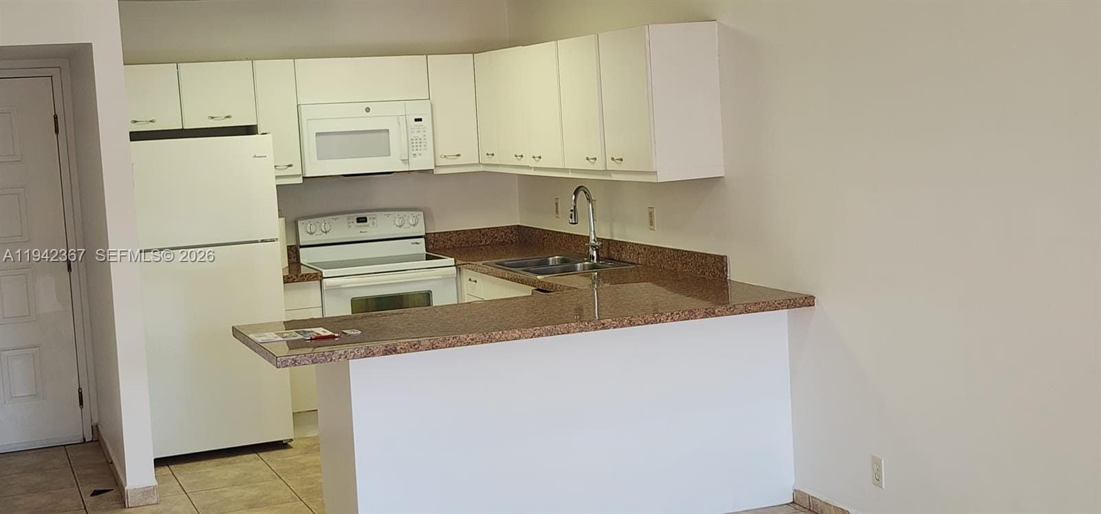 8005 Lake Drive 201 — photo 11