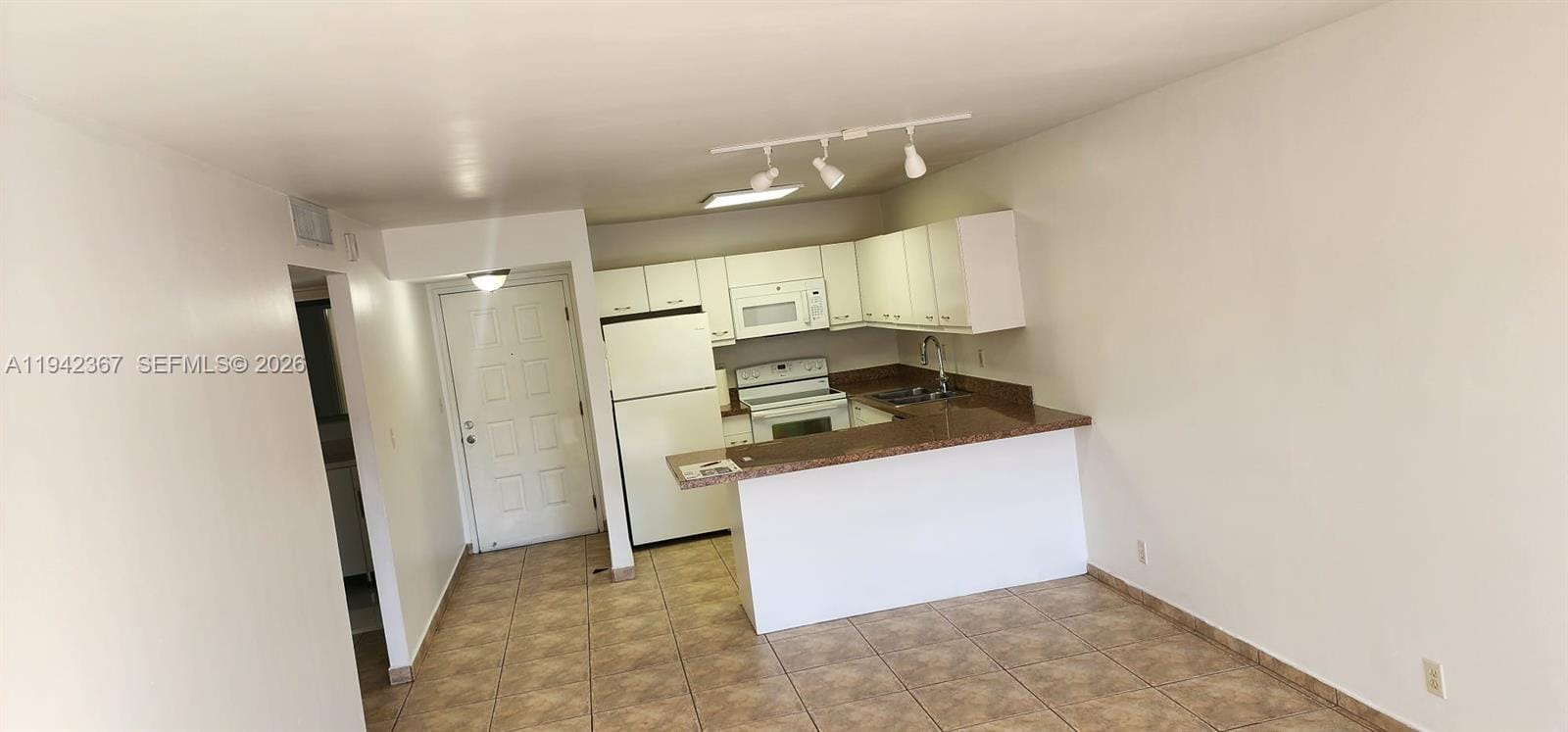 8005 Lake Drive 201 — photo 12
