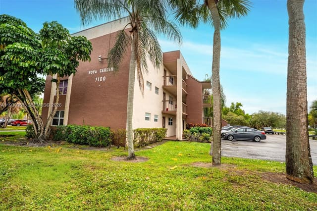 7100 Nova Drive 203A, sold in Nova Gardens Condo, Davie, FL