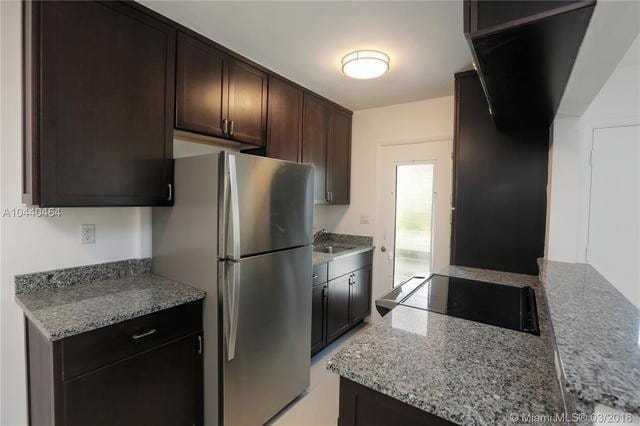 1820 Venice Park Drive 205 — photo 3