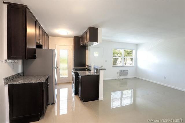 1820 Venice Park Drive 205 — photo 4