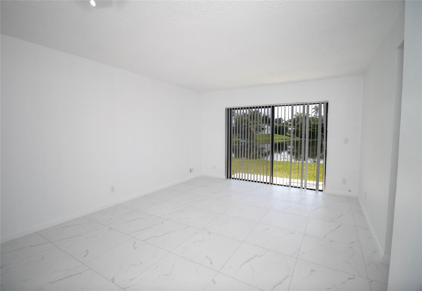 11430 NW 45th Street — photo 8