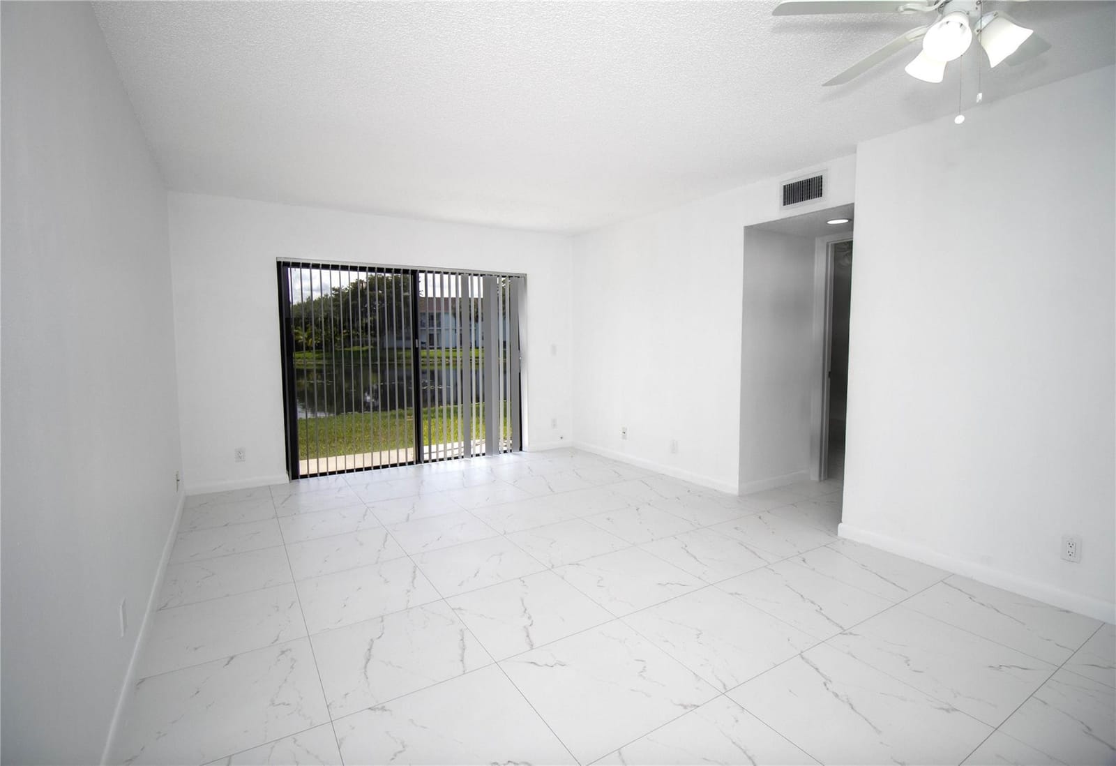 11430 NW 45th Street — photo 10