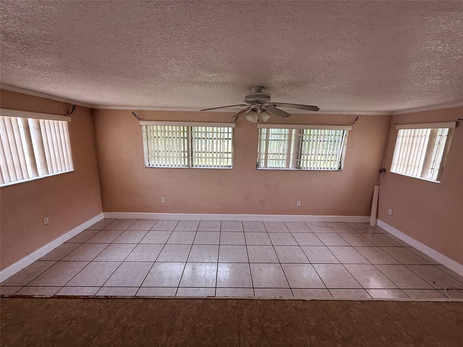 19425 NW 39th Avenue, Miami Gardens, FL 33055 photo 15