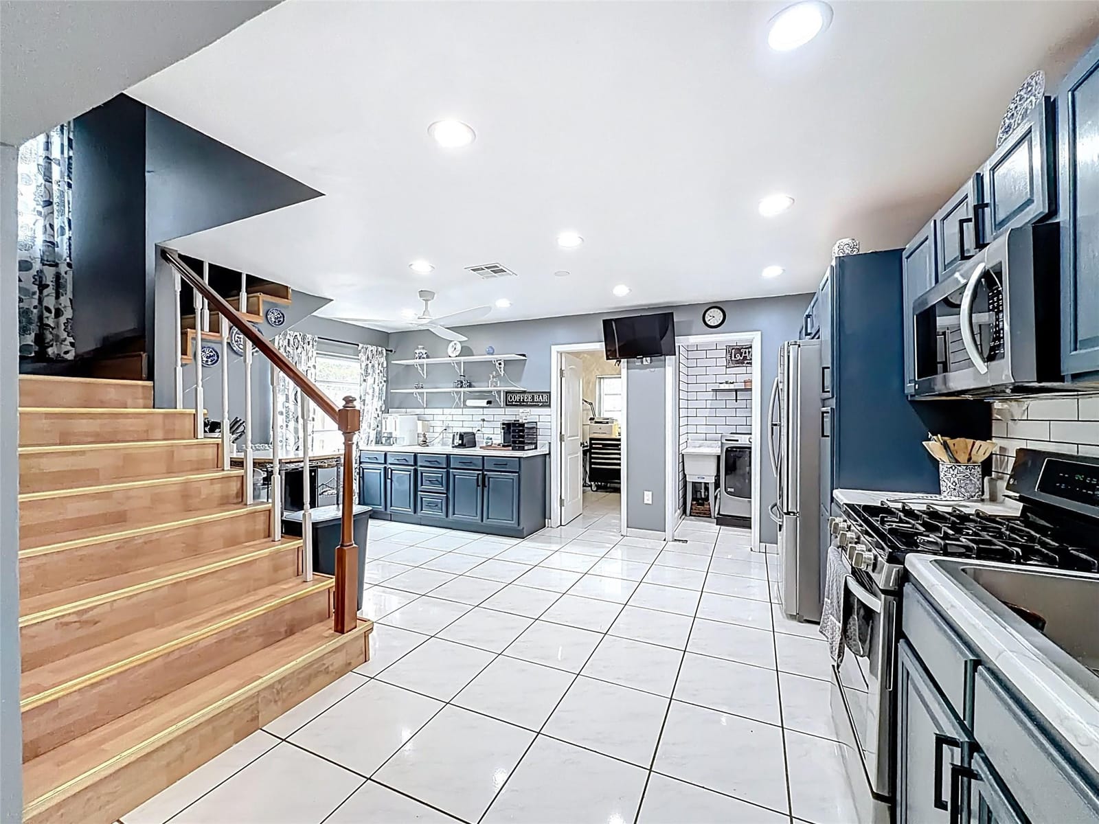 7141 Custer Street — photo 8