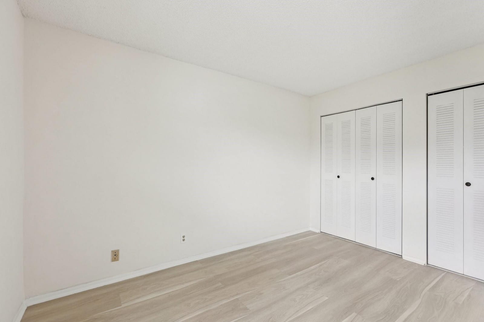 8330 Sands Point Boulevard 304n — photo 8
