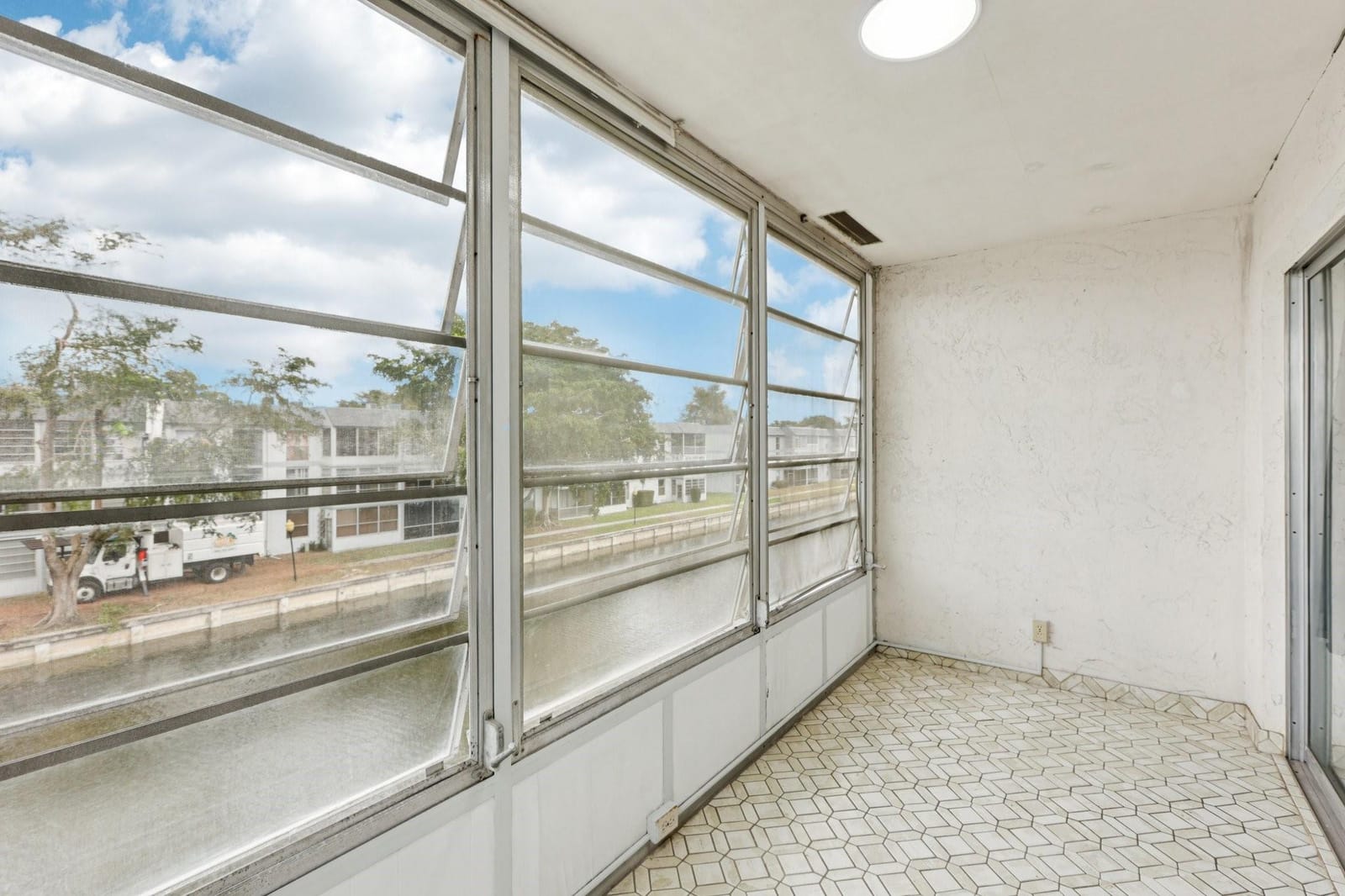 8330 Sands Point Boulevard 304n — photo 9