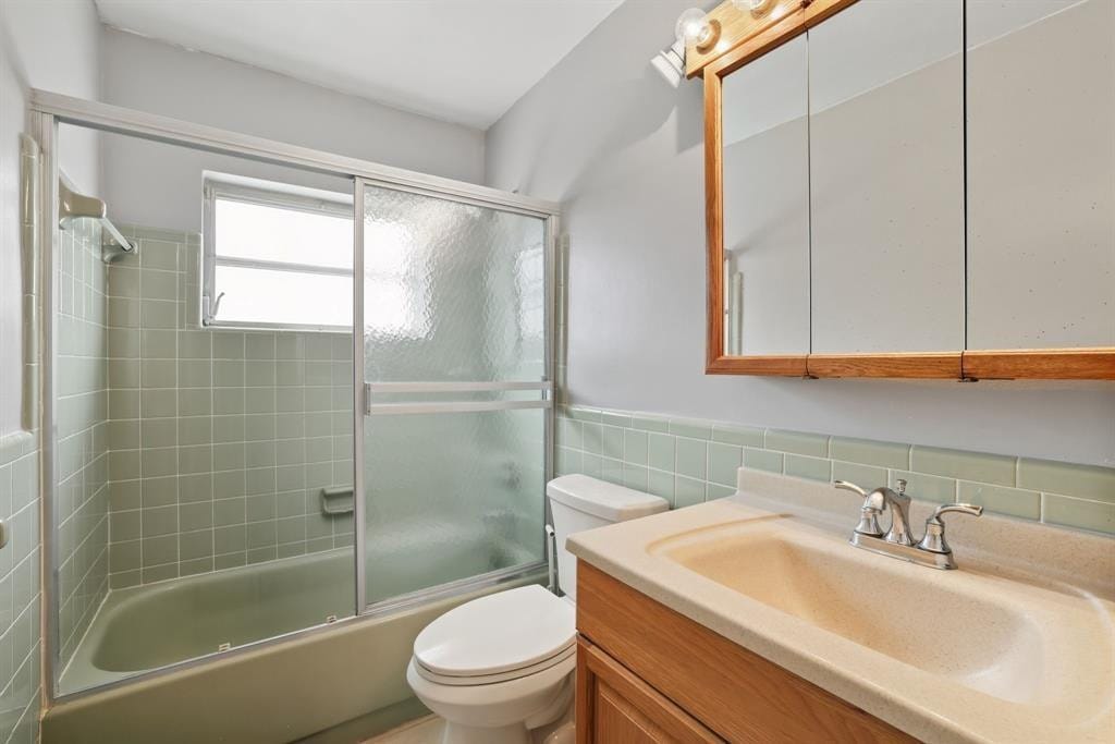 9407 NW 70th Place, Tamarac, FL 33321 photo 17