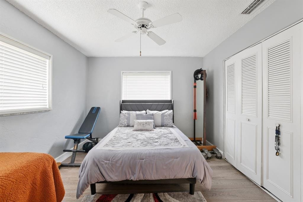 9407 NW 70th Place, Tamarac, FL 33321 photo 18