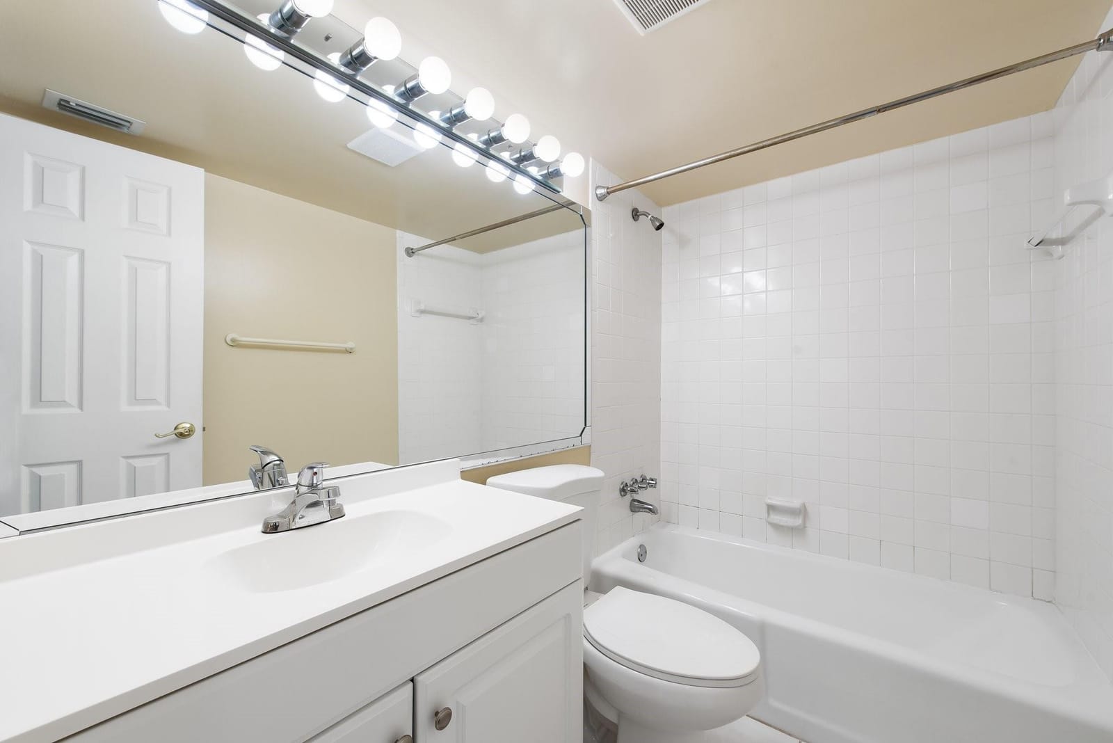 1340 NE 28th Avenue 232, Pompano Beach, FL 33062 photo 13