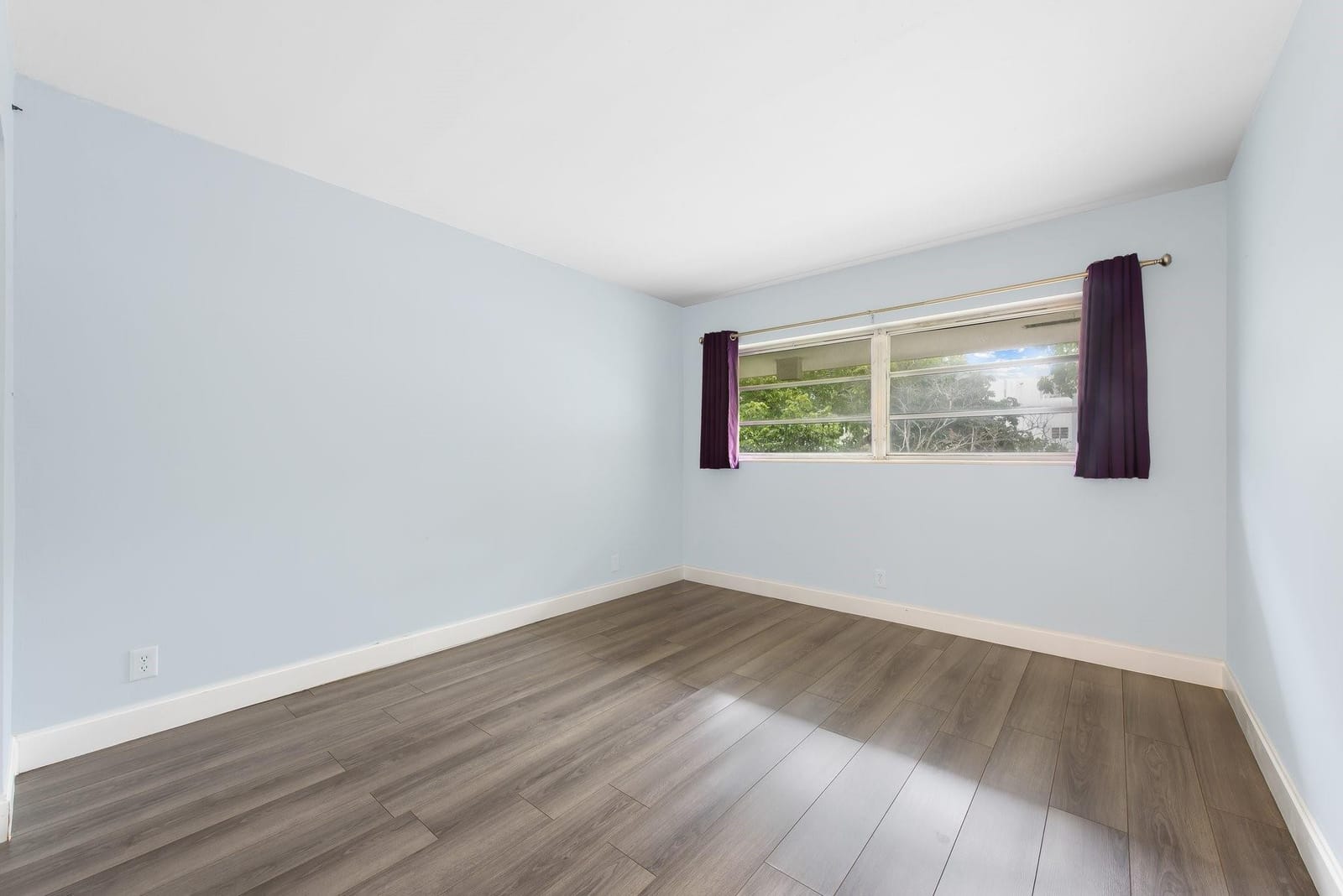 1340 NE 28th Avenue 232 — photo 3