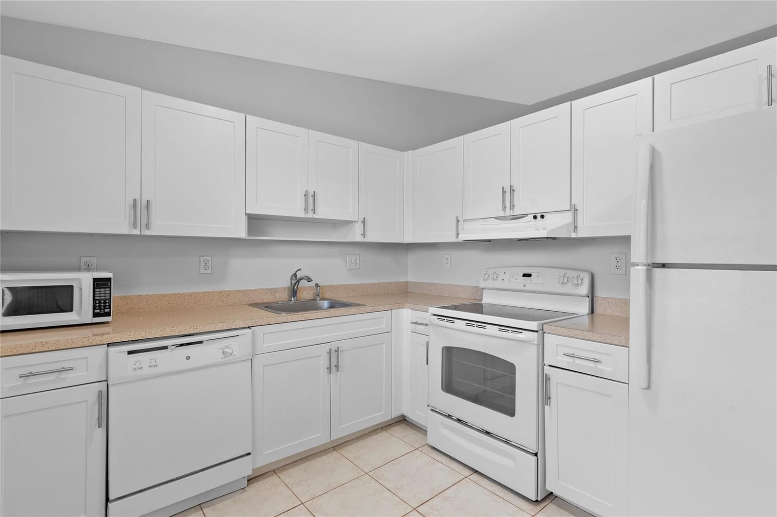 4325 NW 5th Avenue, Deerfield Beach, FL 33064 photo 3