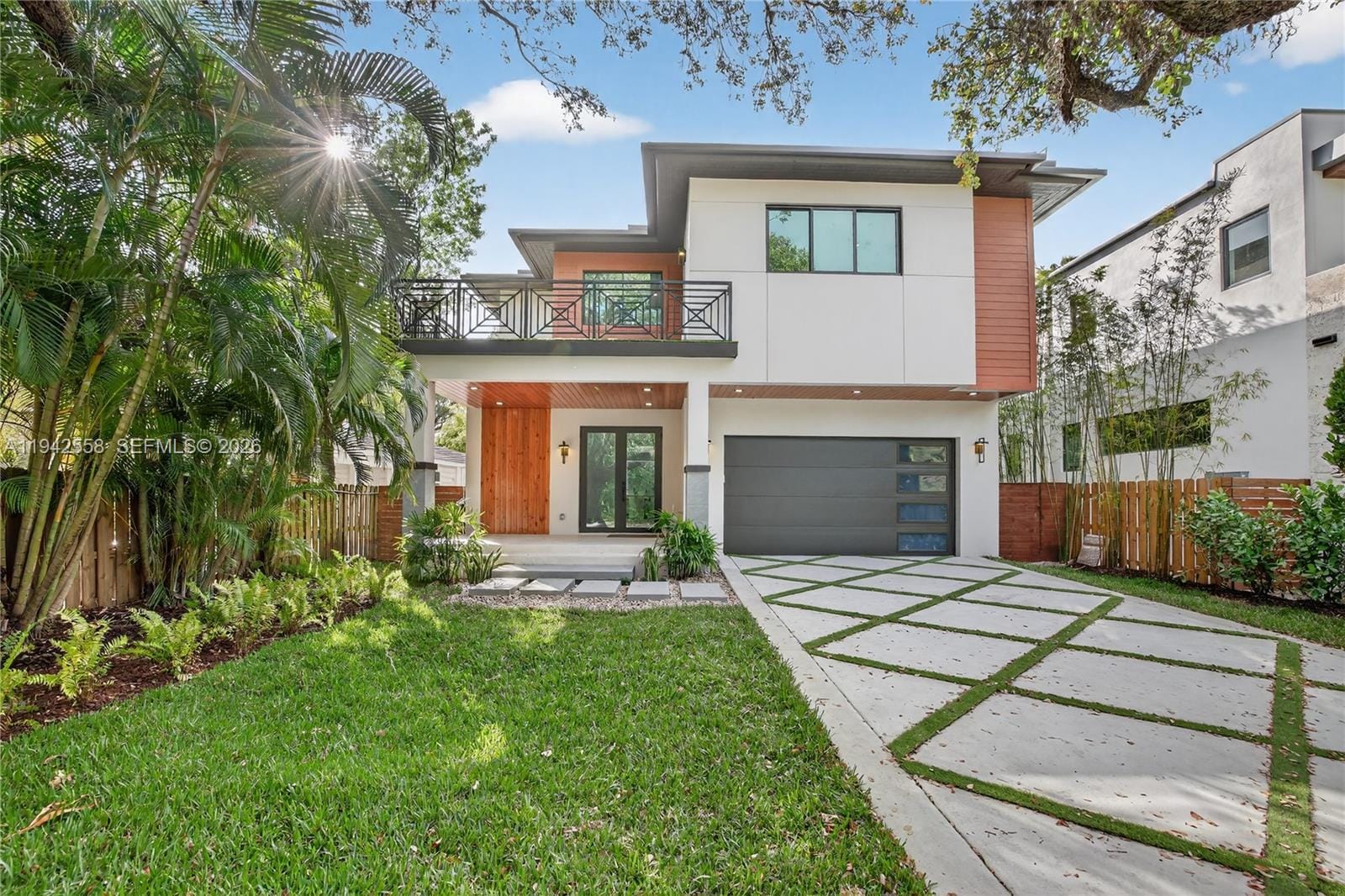 809 SW 12th Avenue, Fort Lauderdale, FL 33312 photo 2