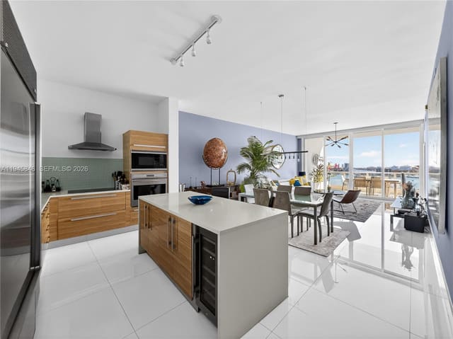 2020 N Bayshore Drive 1603, Paramount Bay, Miami, FL