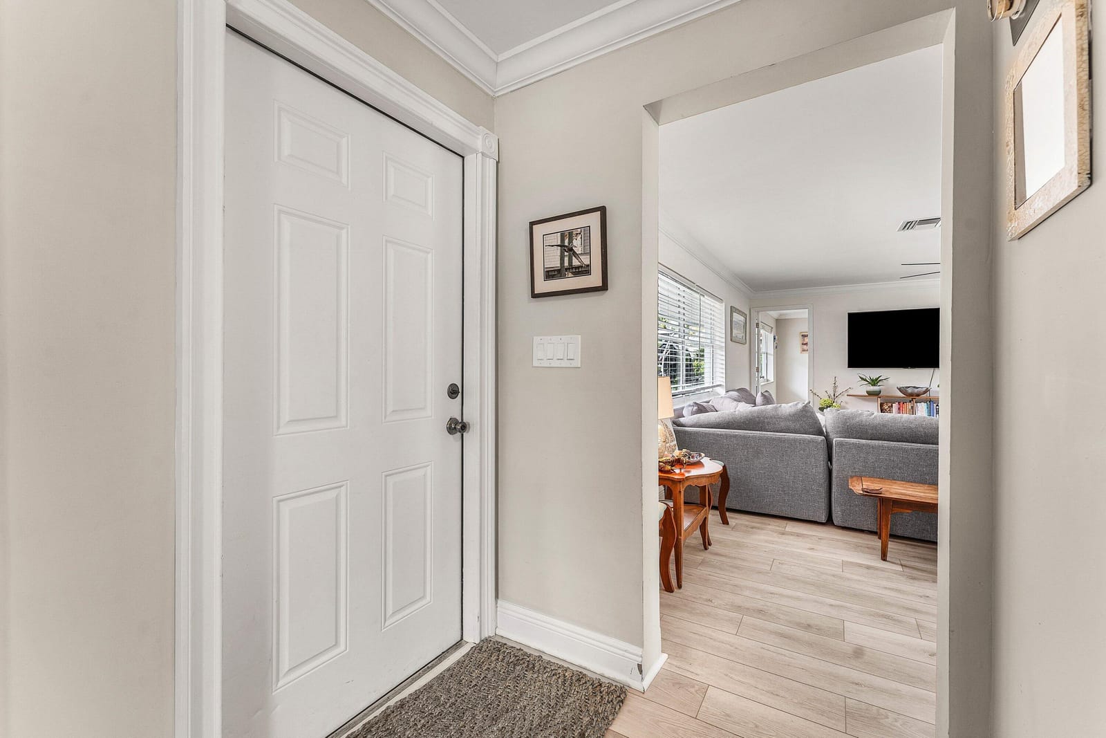 1810 SW 3rd Avenue — photo 4
