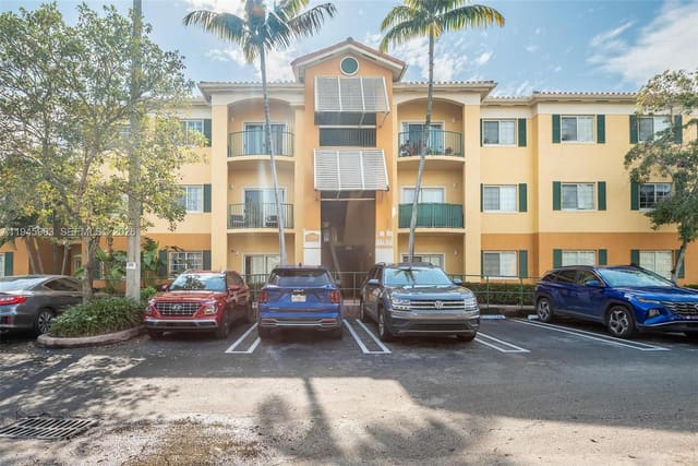 7200 NW 114th Avenue 210, sold in Palm Gardens At Doral Con, Doral, FL