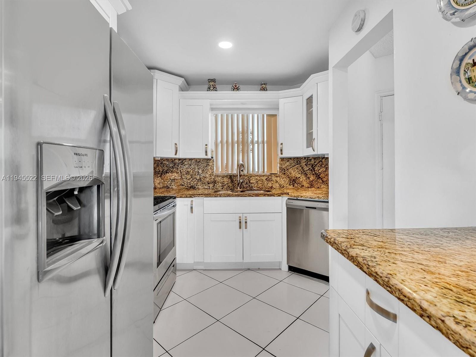 1750 W 46th Street 404, Hialeah, FL 33012 photo 9
