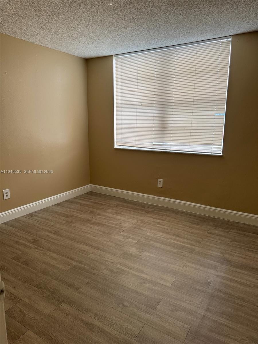 488 NW 165th St Road B-115 — photo 5
