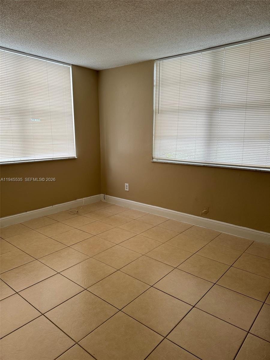 488 NW 165th St Road B-115 — photo 6
