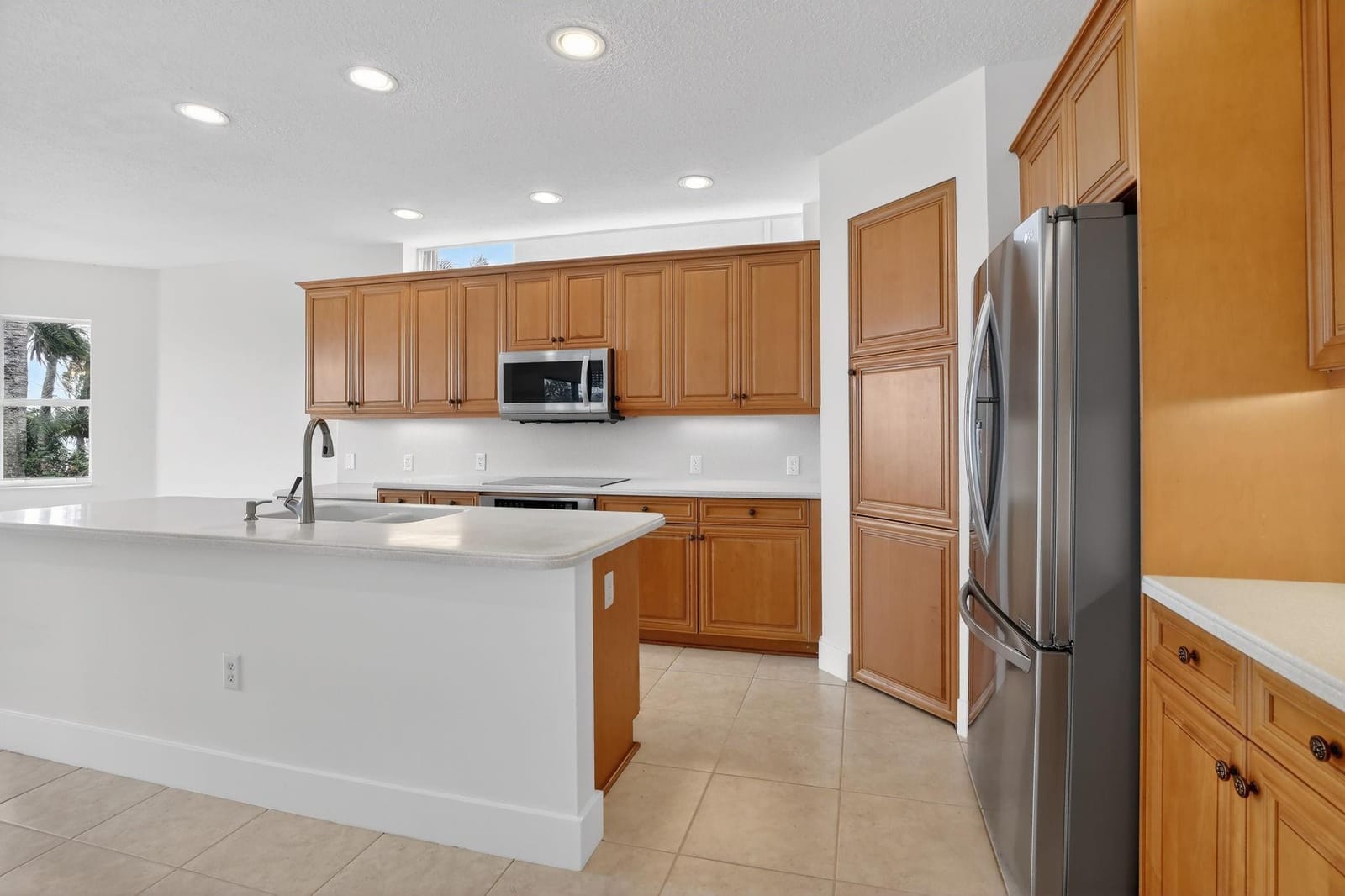 1071 SW 171st Terrace, Pembroke Pines, FL 33027 photo 13