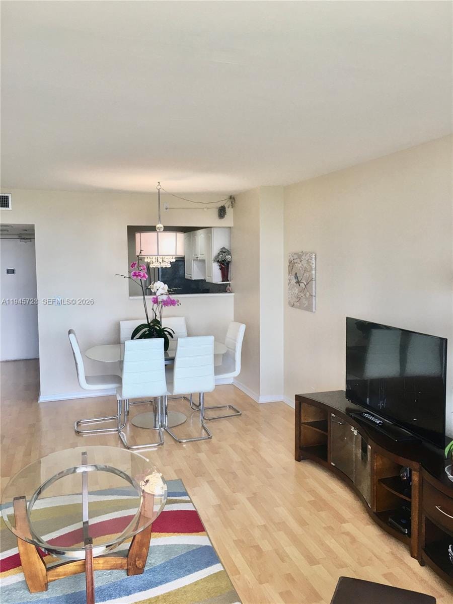 20379 W Country Club Drive 1737 — photo 7