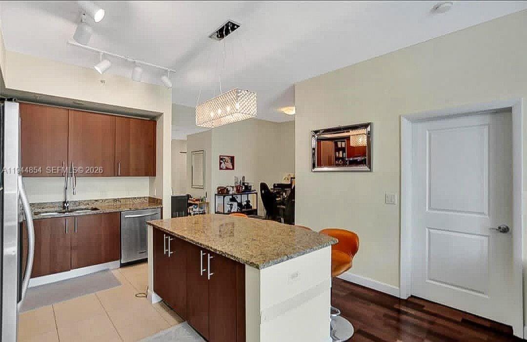 1945 S Ocean Drive 1405 — photo 4