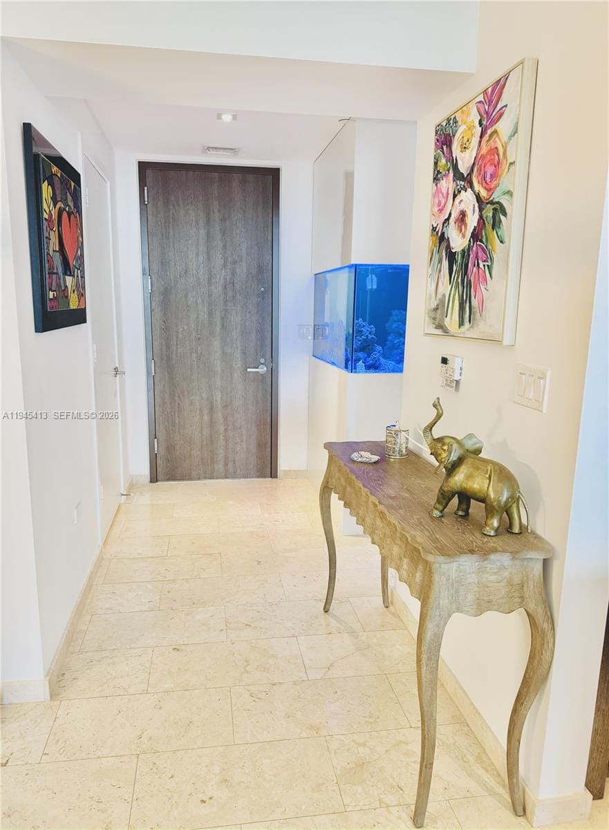 68 SE 6th Street 903, Miami, FL 33131 photo 4
