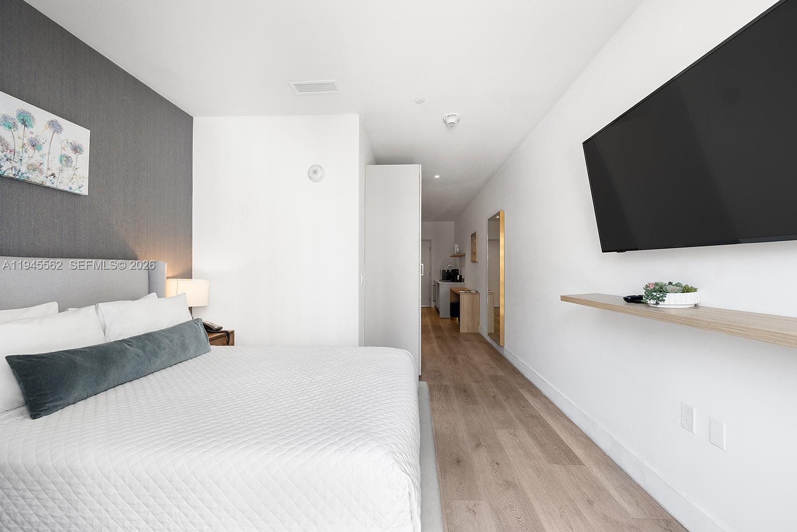 229 SW 9th Street 308 — photo 9