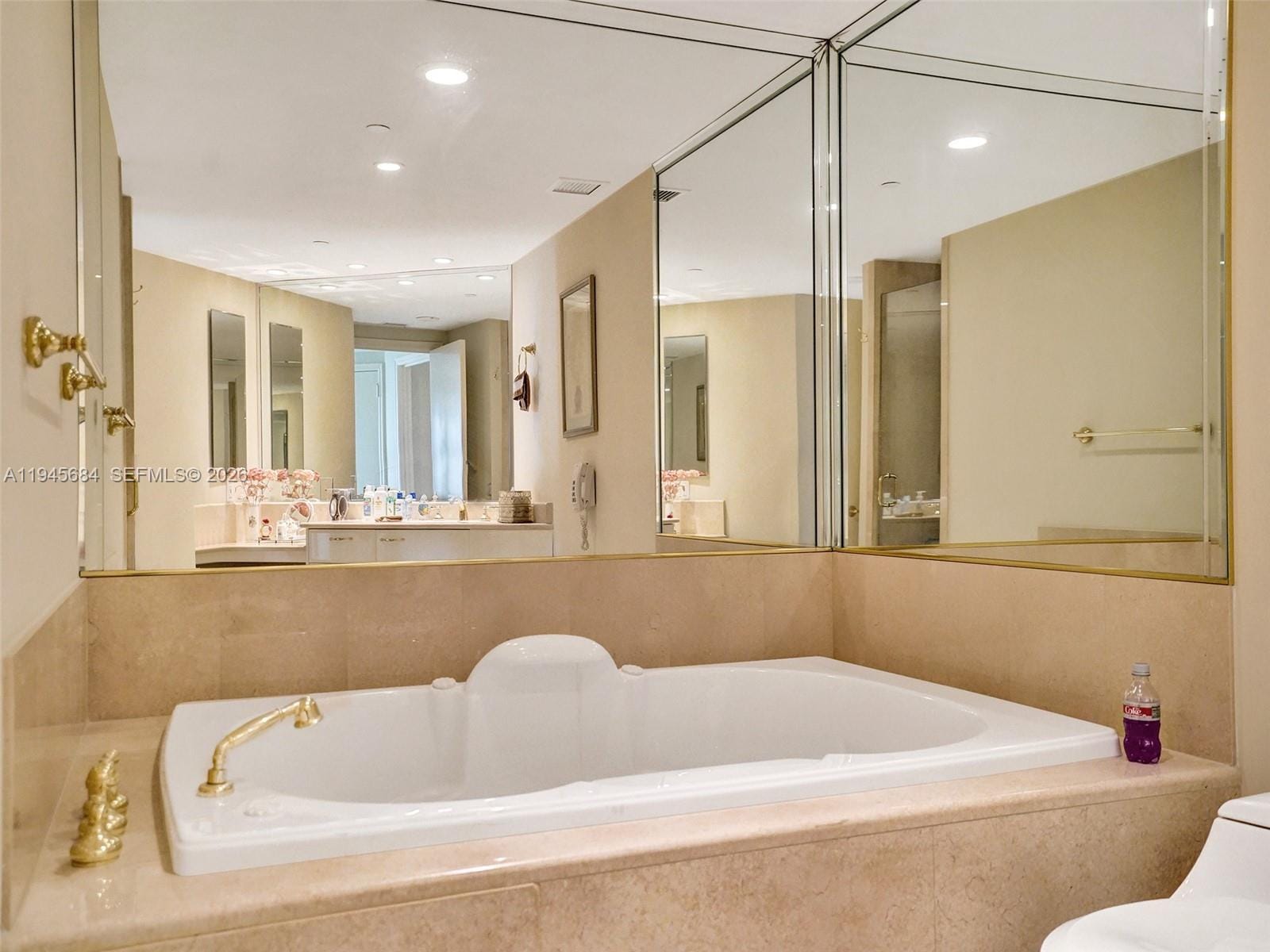 19955 NE 38th Court 901, Aventura, FL 33180 photo 27